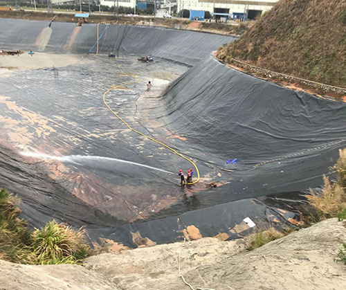 兴和废水池清理