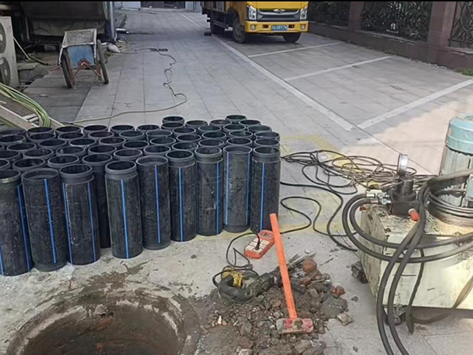 兴和PE置换管厂家 DN315置换管 非开挖管短管置换